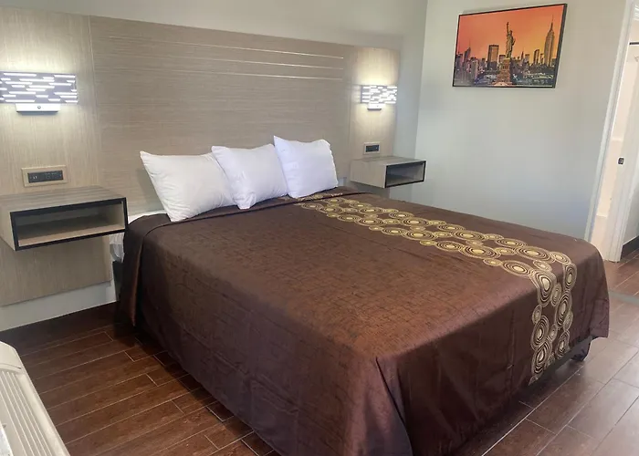 Mayfair Inn Onratio Airport & Convention Center